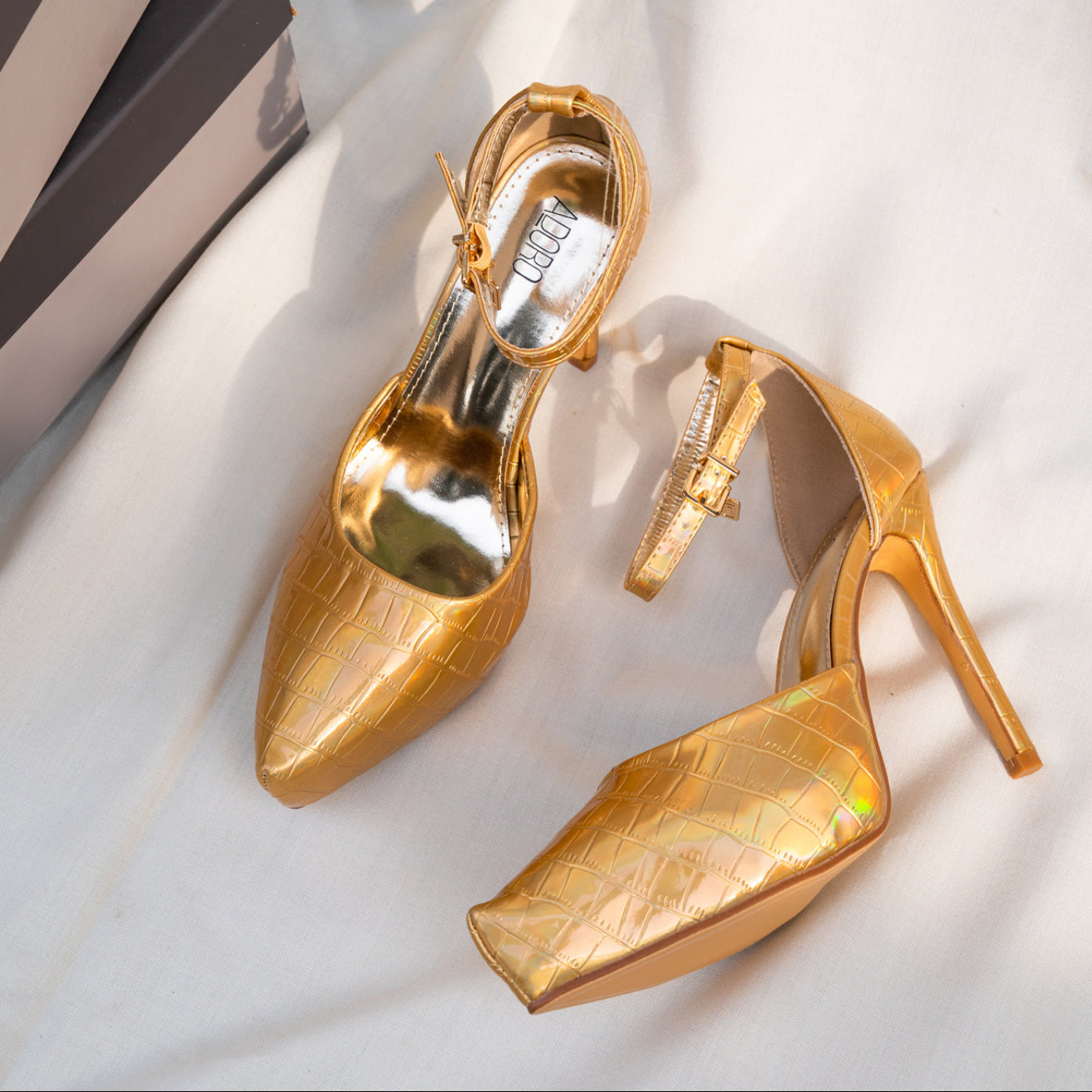 Hologlam Croc Stiletto Pump