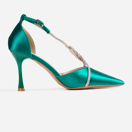 Silk Glam Knot Pump