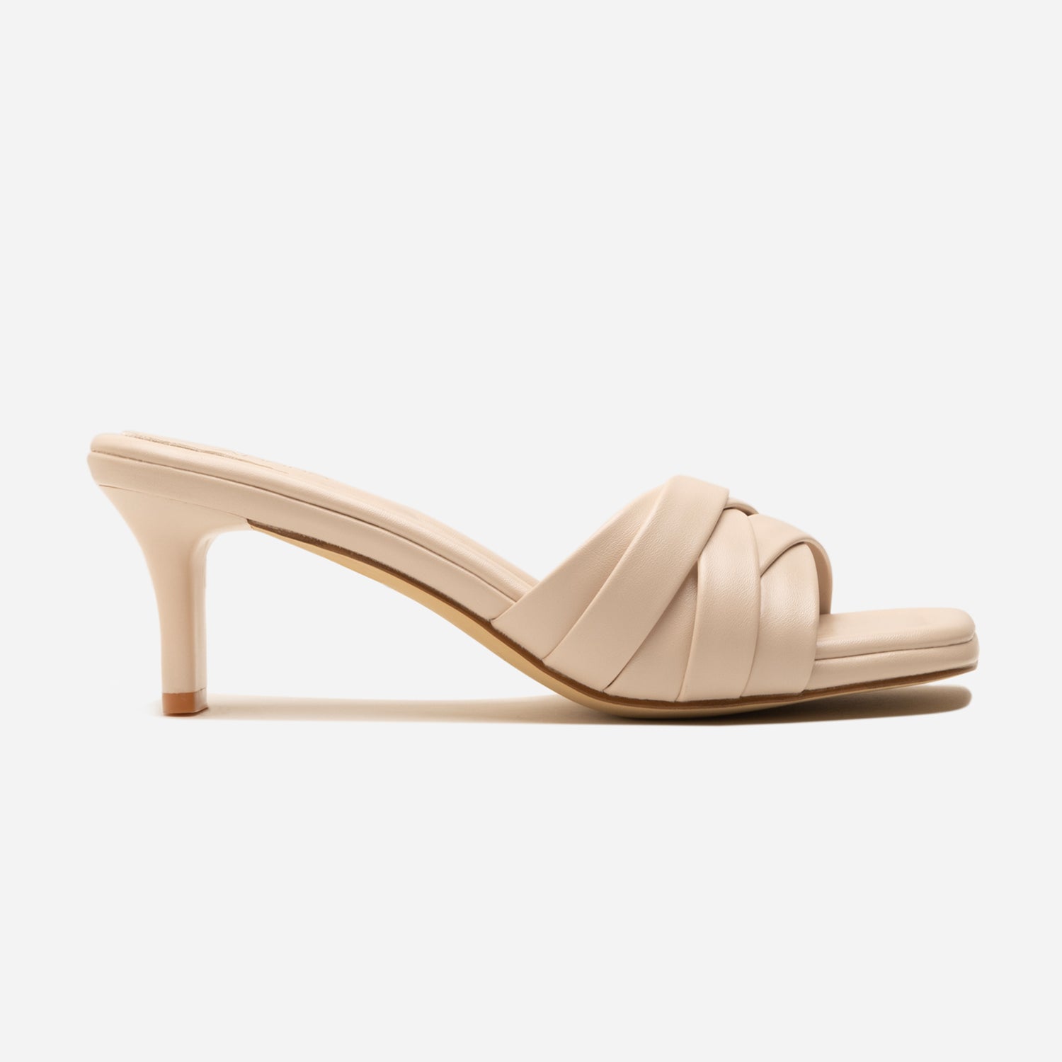 Soothie Crisscross Sandal